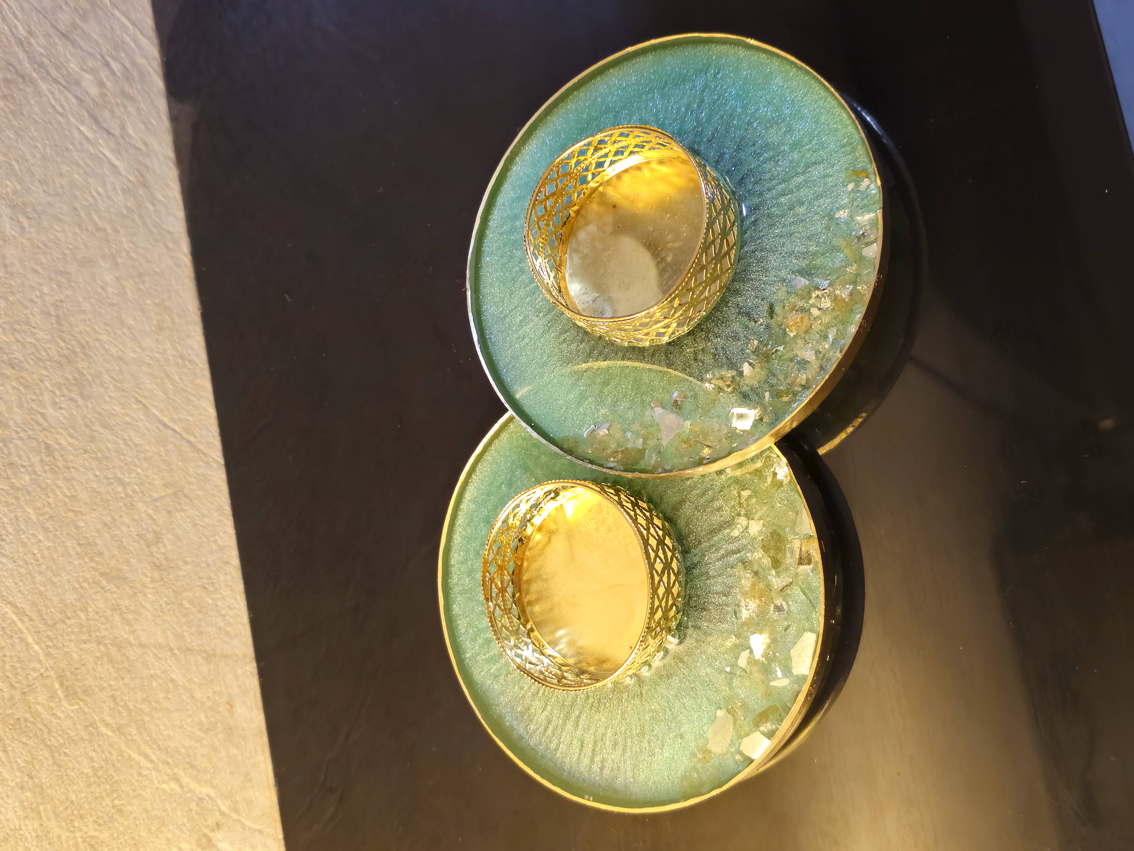 Midnight Gold Resin T-Light Holder